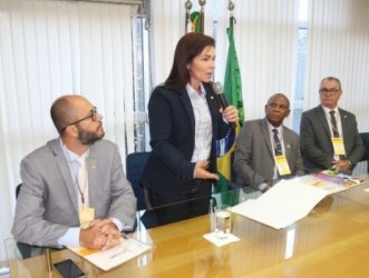 Deputada Conceição Sampaio participa do 2º Encontro de Presidentes do Sistema CONTER/CRTRs